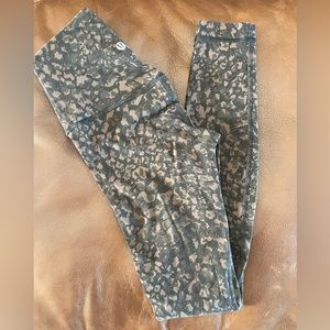 Lululemon Align High-Rise 28"